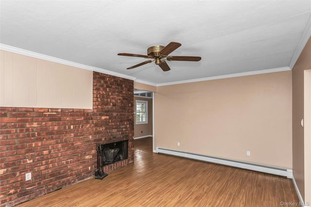 17 Giant Lane, Levittown, NY 11756