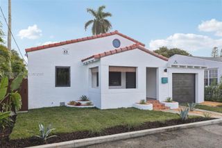 700 NE 87th St, Miami, FL 33138