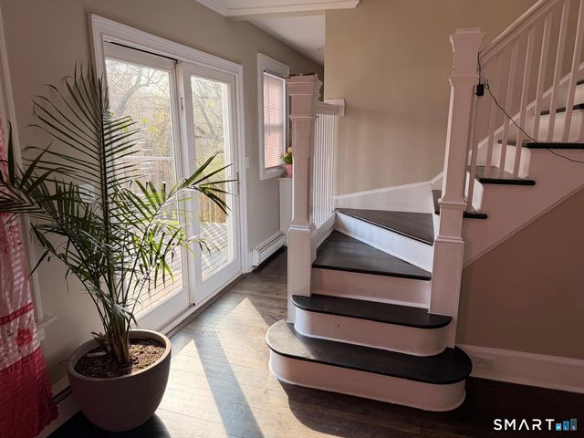 100 Wintergreen Avenue, Hamden, CT 06514