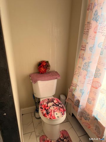 100 Wintergreen Avenue, Hamden, CT 06514