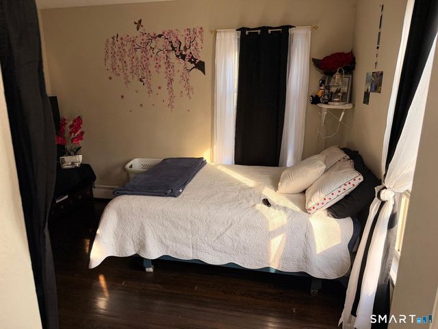 100 Wintergreen Avenue, Hamden, CT 06514