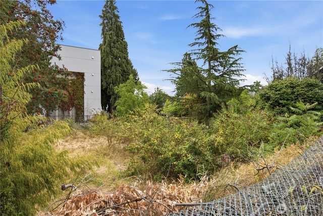 9309 Aurora Avenue N, Seattle, WA 98013