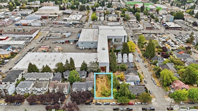 9309 Aurora Avenue N, Seattle, WA 98013
