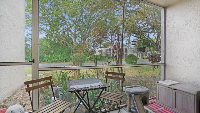 8524 Old Country Manor 106, Davie, FL 33328