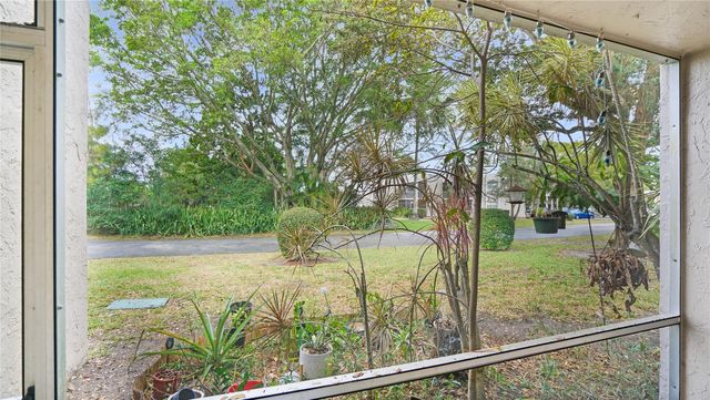 8524 Old Country Manor 106, Davie, FL 33328