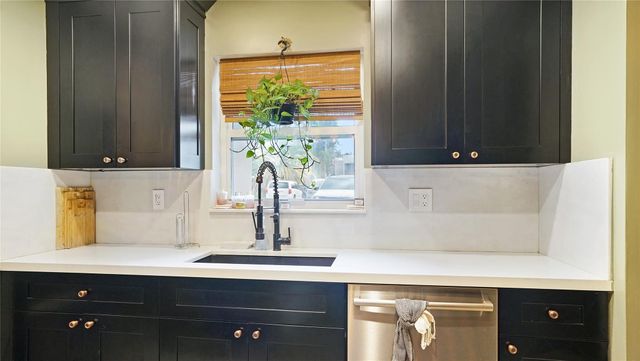 8524 Old Country Manor 106, Davie, FL 33328