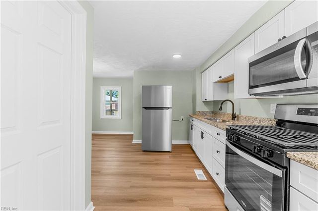2707 Pinewell ST, Portsmouth, VA 23702