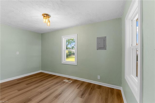 2707 Pinewell ST, Portsmouth, VA 23702