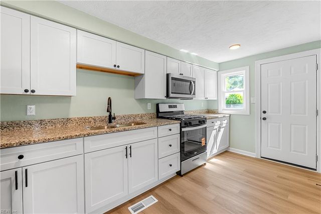 2707 Pinewell ST, Portsmouth, VA 23702