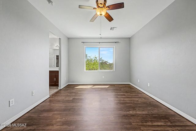 574 S Desert Haven Road, Vail, AZ 85641