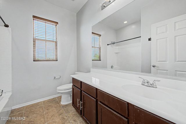 574 S Desert Haven Road, Vail, AZ 85641