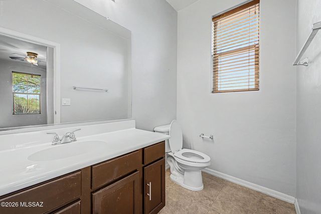 574 S Desert Haven Road, Vail, AZ 85641