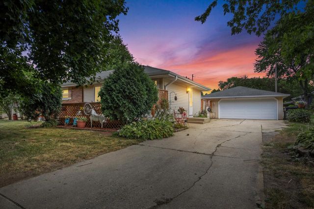 8134 N 66th STREET, Brown Deer, WI 53223