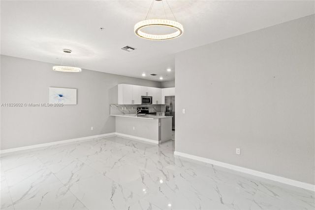 221 SW 159th Way, Pembroke Pines, FL 33027
