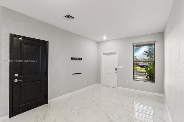 221 SW 159th Way, Pembroke Pines, FL 33027