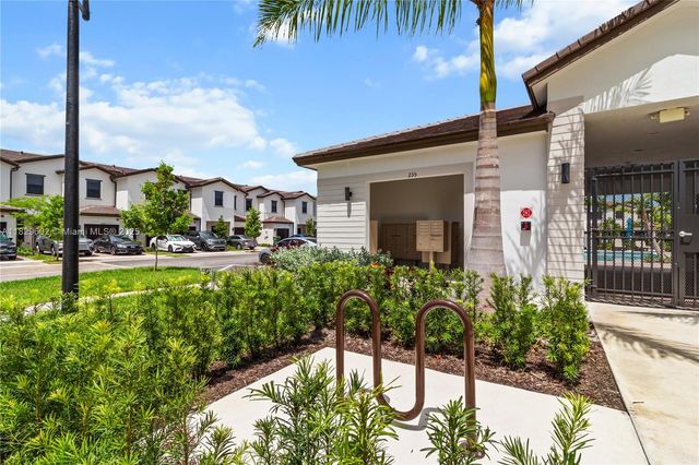 221 SW 159th Way, Pembroke Pines, FL 33027