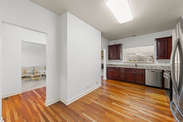 17 Mashie Court, Woodridge, IL 60517