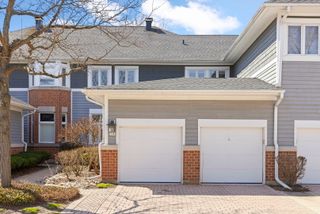 17 Mashie Court, Woodridge, IL 60517