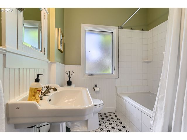 7205 Se 21ST Ave, Portland, OR 97202
