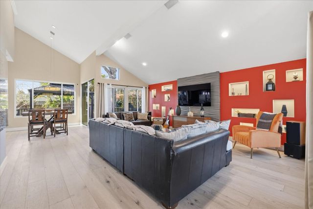 118 Sea Terrace Way, Aptos, CA 95003