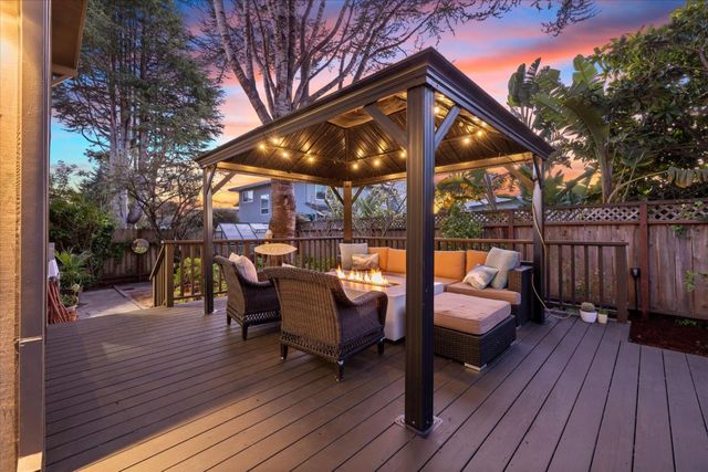 118 Sea Terrace Way, Aptos, CA 95003