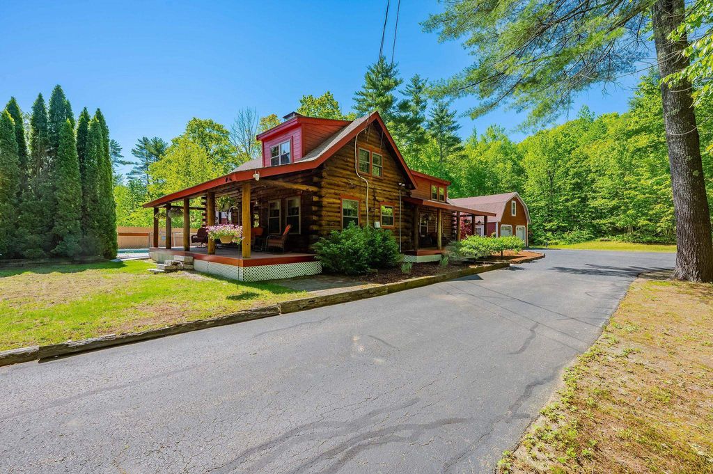1166 New Hampshire Route 11, Farmington, NH 03835