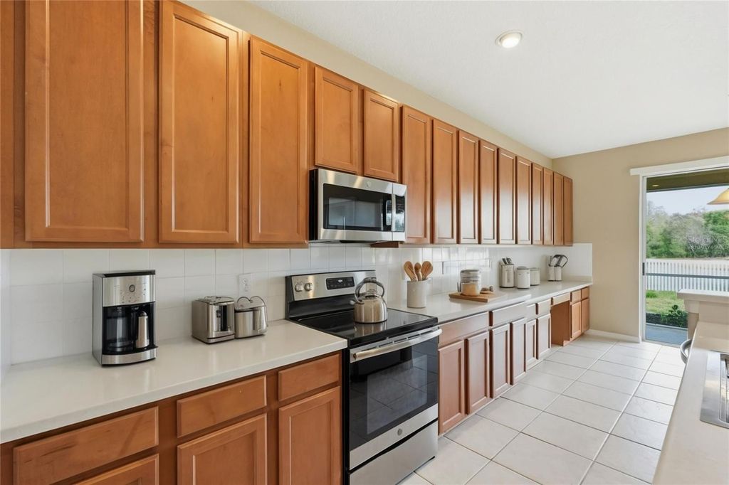 Image 41 of property listing at 19106 BEATRICE LANE, Land O Lakes, FL 34638