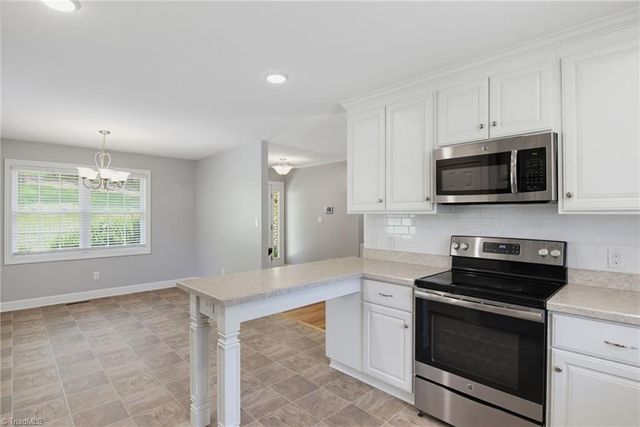 843 Montgomery Court, Walnut Cove, NC 27052