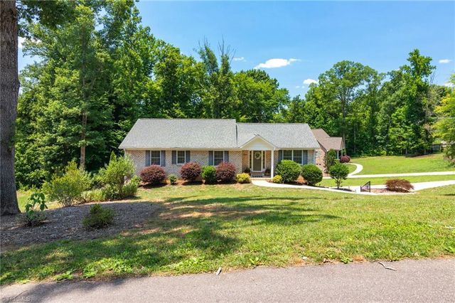 843 Montgomery Court, Walnut Cove, NC 27052