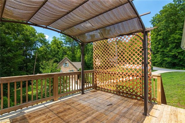 843 Montgomery Court, Walnut Cove, NC 27052