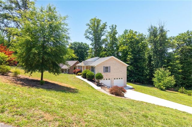 843 Montgomery Court, Walnut Cove, NC 27052