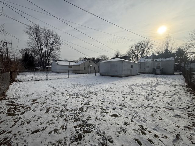 22430 Nowlin Street, Dearborn, MI 48124