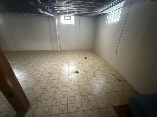 22430 Nowlin Street, Dearborn, MI 48124