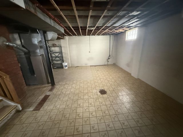 22430 Nowlin Street, Dearborn, MI 48124