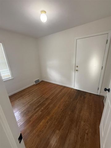 22430 Nowlin Street, Dearborn, MI 48124