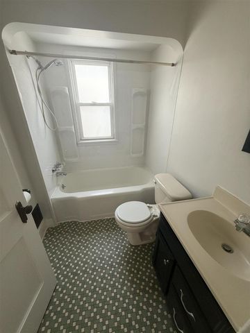 22430 Nowlin Street, Dearborn, MI 48124