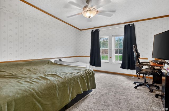 11011 Hamburg Road, Hamburg Township, MI 48189