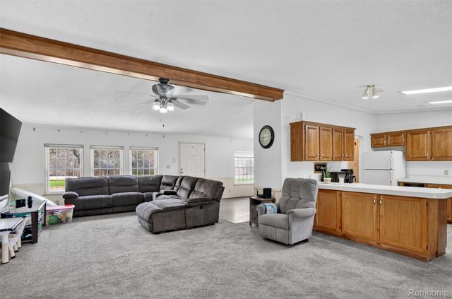 11011 Hamburg Road, Hamburg Township, MI 48189