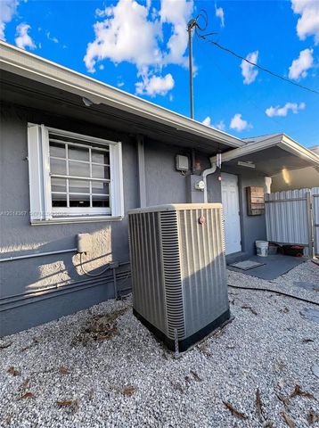 18901 NW 28th Pl, Miami Gardens, FL 33056