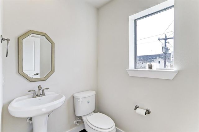 4106 Marina Street, Houston, TX 77007