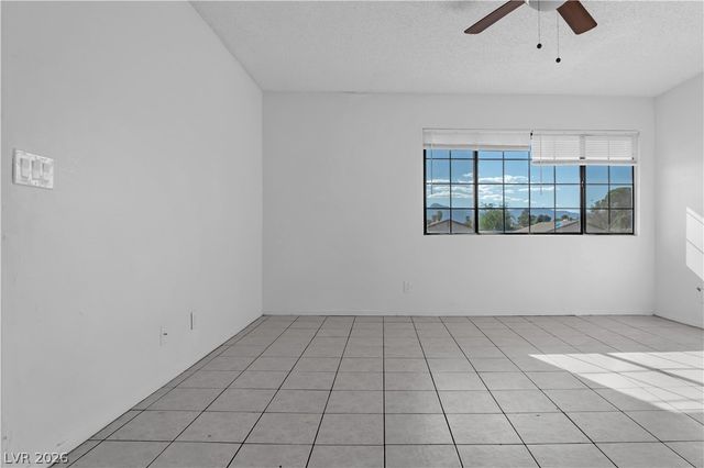 2221 North Jones Boulevard 3, Las Vegas, NV 89108