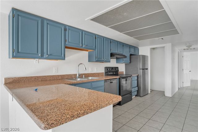 2221 North Jones Boulevard 3, Las Vegas, NV 89108