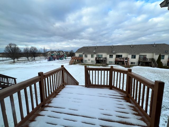 8256 W Chestnut Court, Frankfort, IL 60423