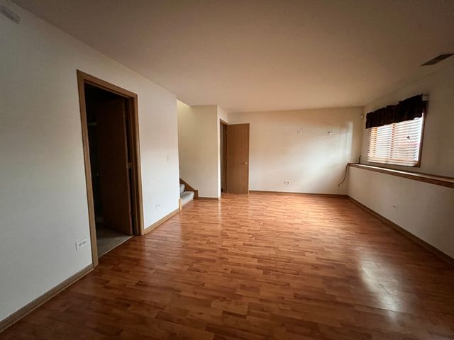 8256 W Chestnut Court, Frankfort, IL 60423