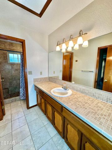 4540 Croton Circle, El Paso, TX 79924