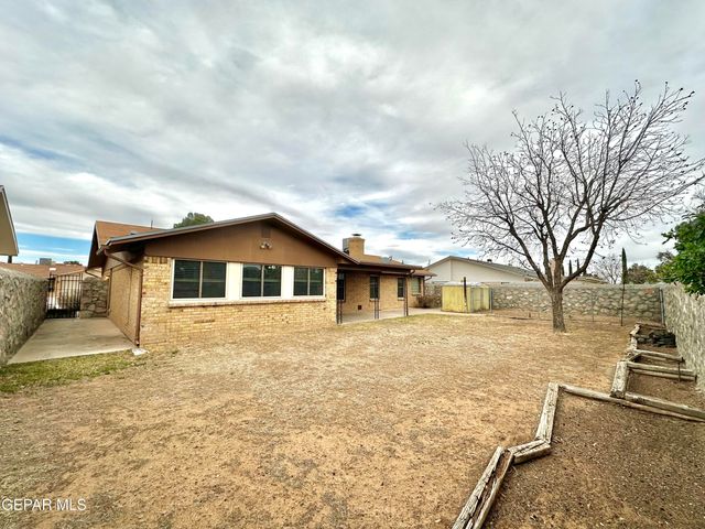 4540 Croton Circle, El Paso, TX 79924