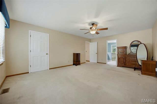 1148 Black Forest Drive, St Charles, MO 63301
