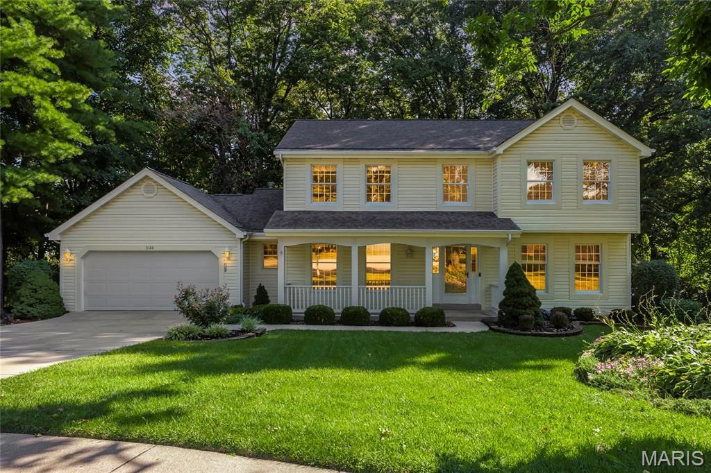 1148 Black Forest Drive, St Charles, MO 63301