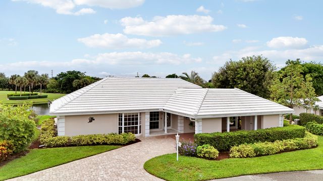 442 FRENCH ROYALE Circle, Atlantis, FL 33462