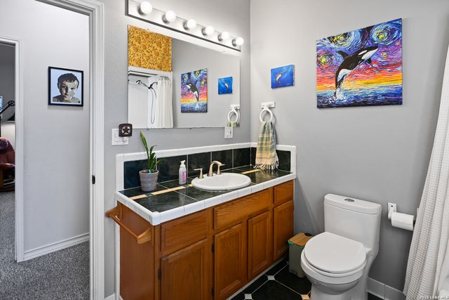 713 Lake Forest Rd., Pipe Creek, TX 78063